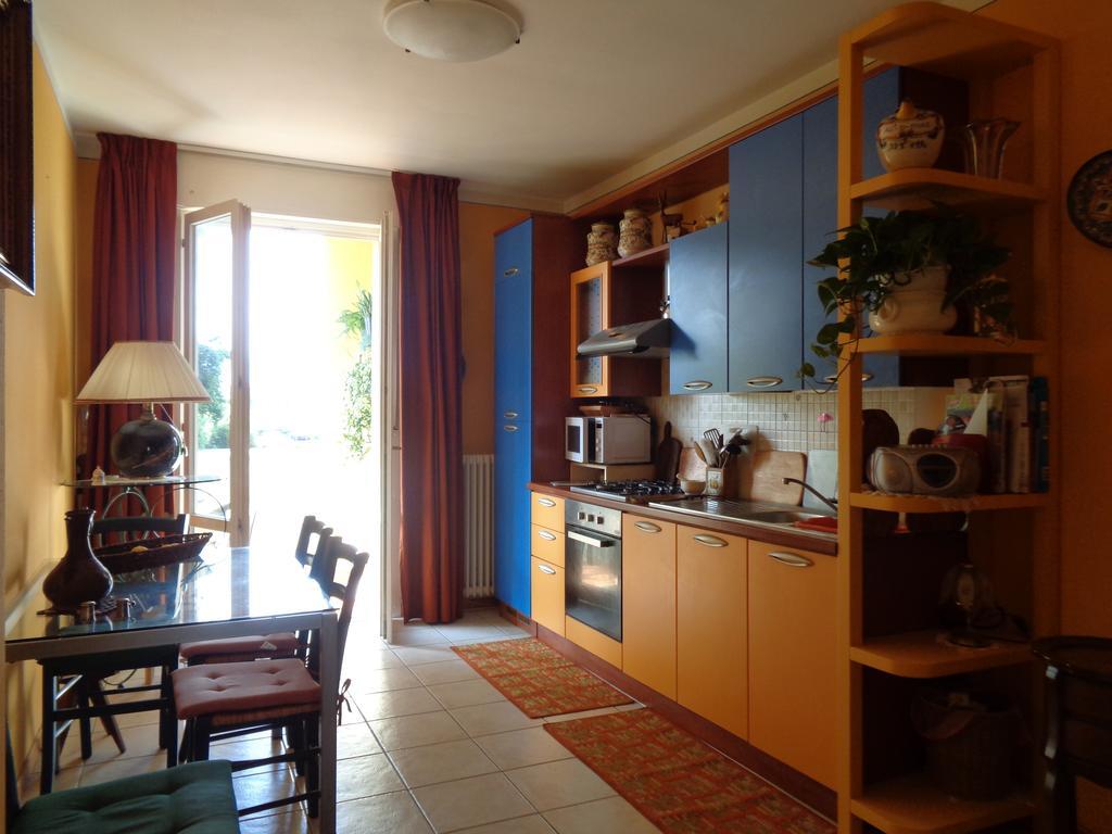 Liz Beth Apartment Lucca Ruang foto