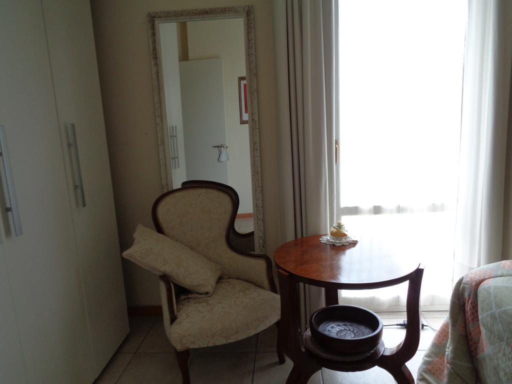 Liz Beth Apartment Lucca Ruang foto